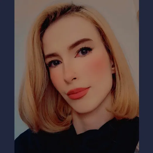 parisaV